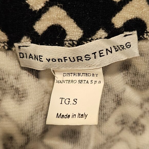 DVF Terry Cloth Cover Up, Chain Link Design, Strapless, Black & White, Size S - Picture 8 of 11